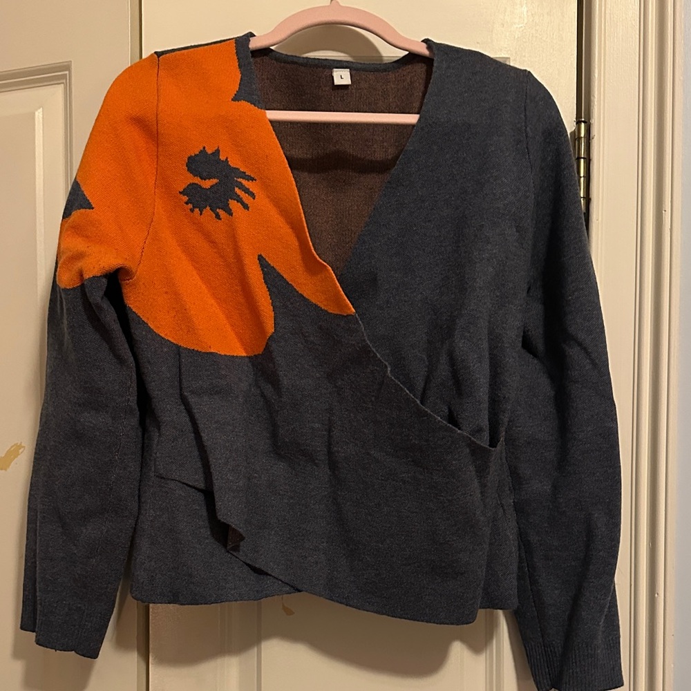 Elegant V-Neck Sweater in Charcoal and Tangerine